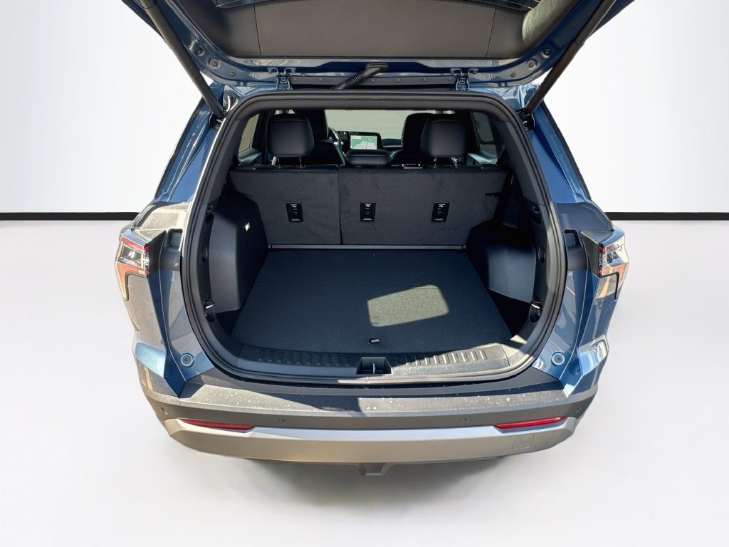 2027 Chevrolet Equinox LT - Photo 27