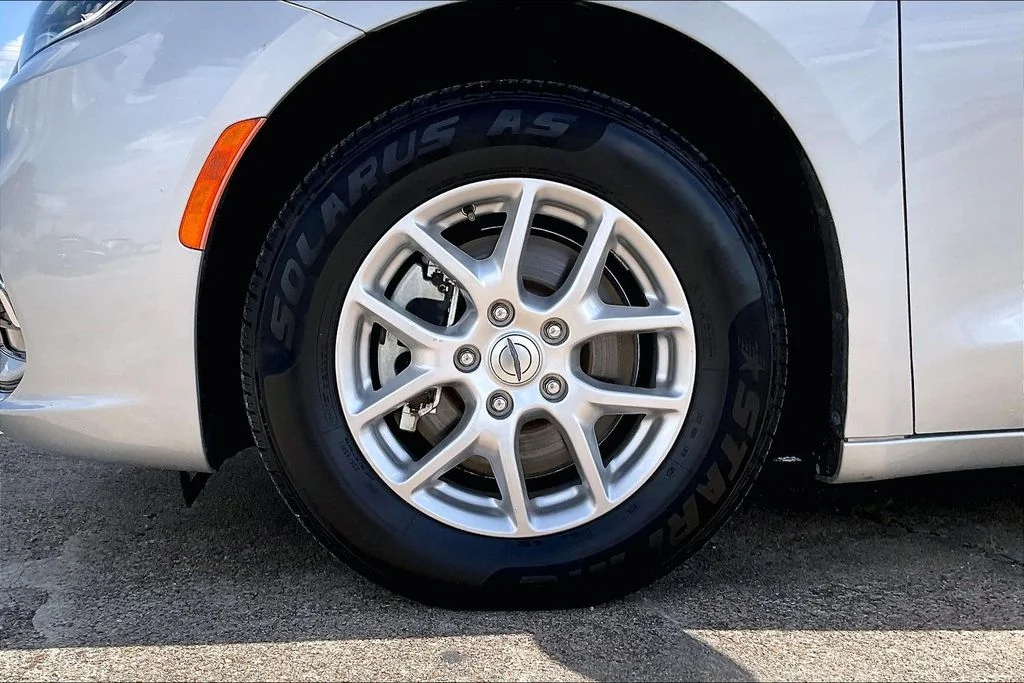 Certified Used 2024 Silver Chrysler Touring L image 35
