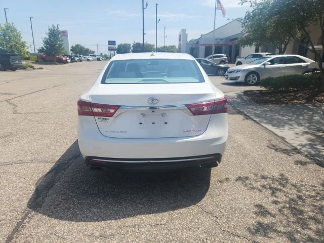 Used 2017 Blizzard Pearl Toyota Limited image 3