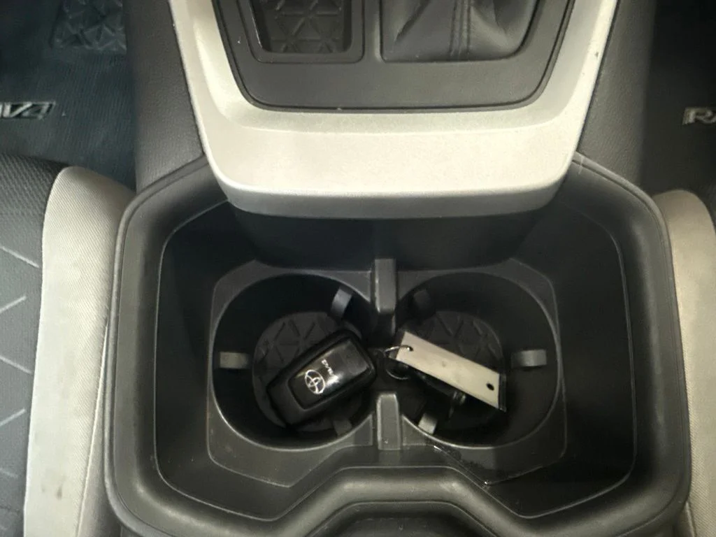 Used 2023 White Toyota XLE image 18
