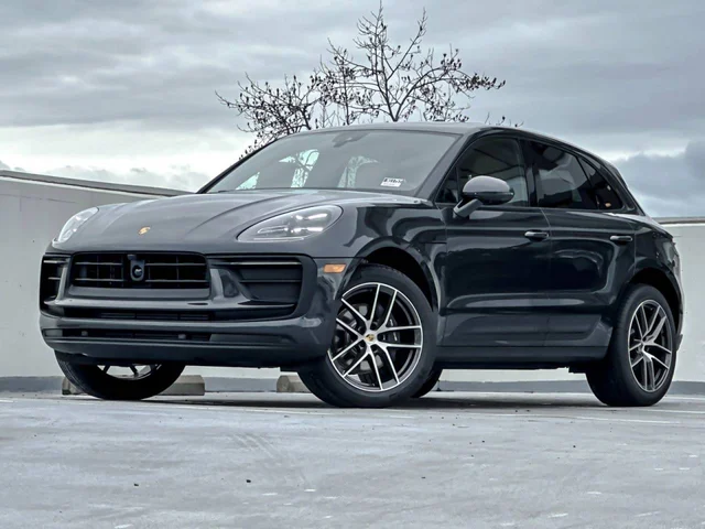 2026 Porsche Macan 