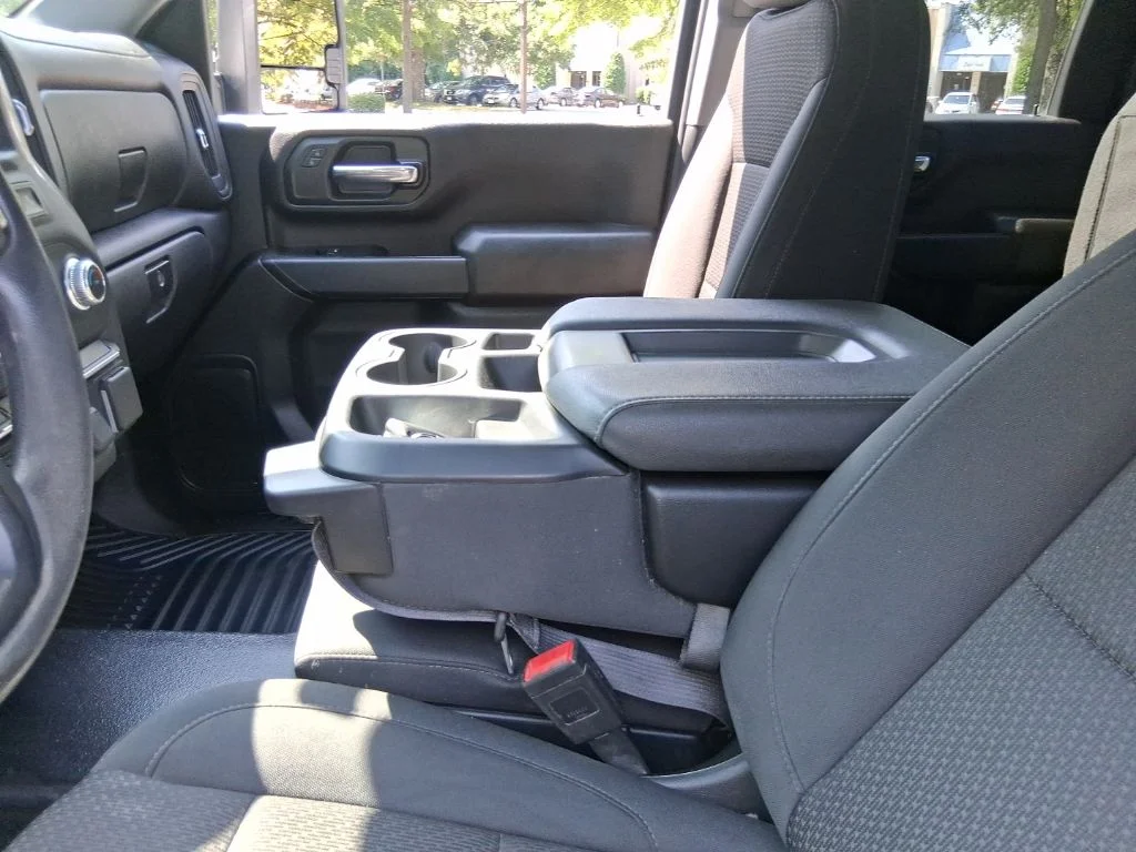 Used 2024 White GMC Pro image 16