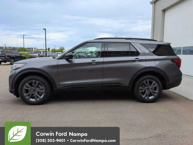 New 2026 Carbonized Gray Metallic Ford Active image 6
