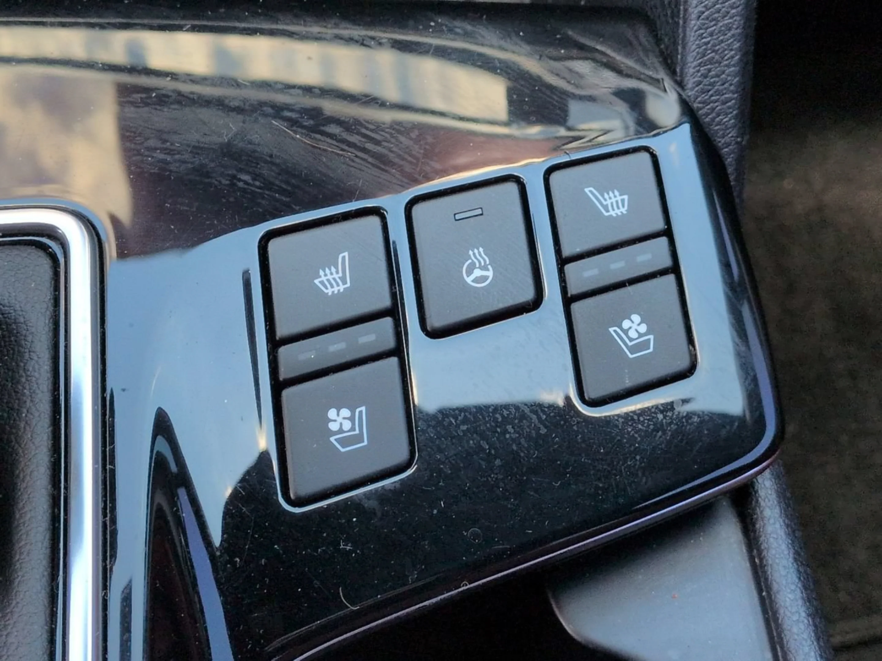 Certified Used 2024 Wolf Gray Kia SX-Prestige image 23