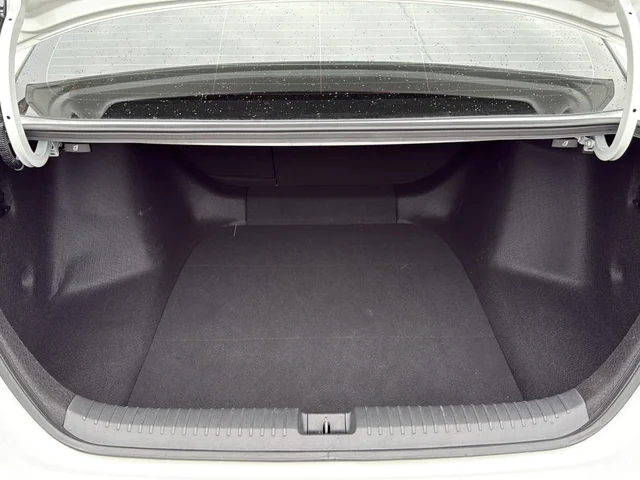 Used 2023 White Honda Touring image 30