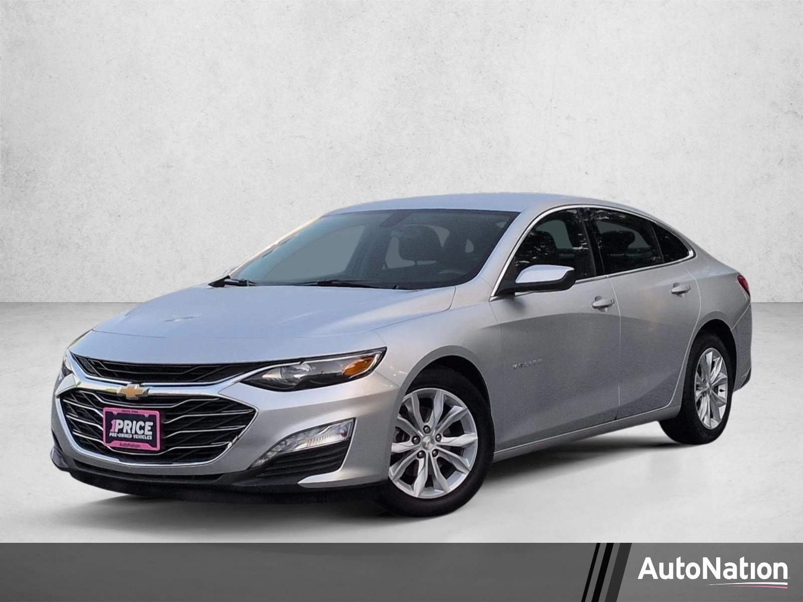 Used 2022 Silver Ice Metallic Chevrolet LT image 1