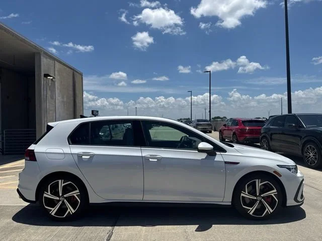 Used 2024 Opal White Volkswagen SE image 2