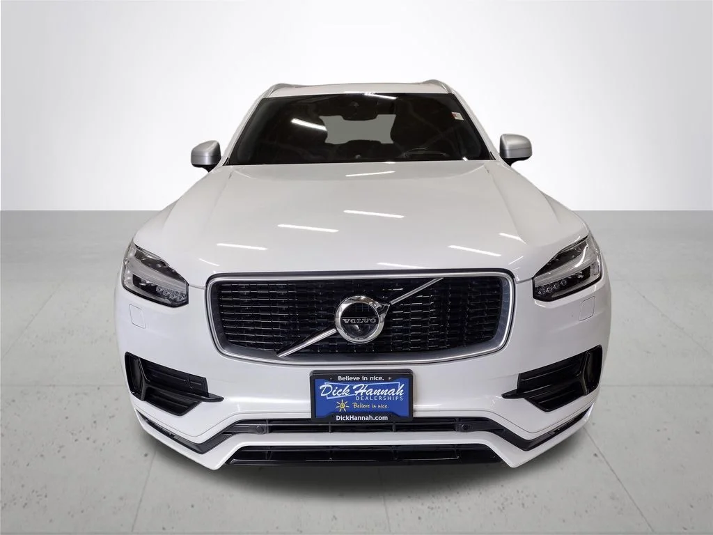 Used 2019 White Volvo T6 R-Design image 3
