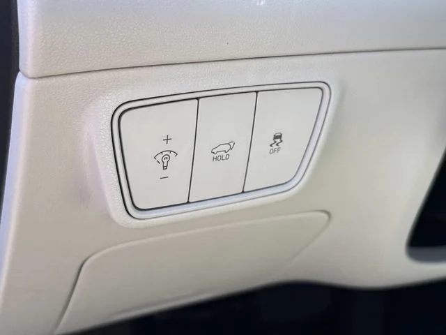 Used 2023 White Hyundai Limited image 29