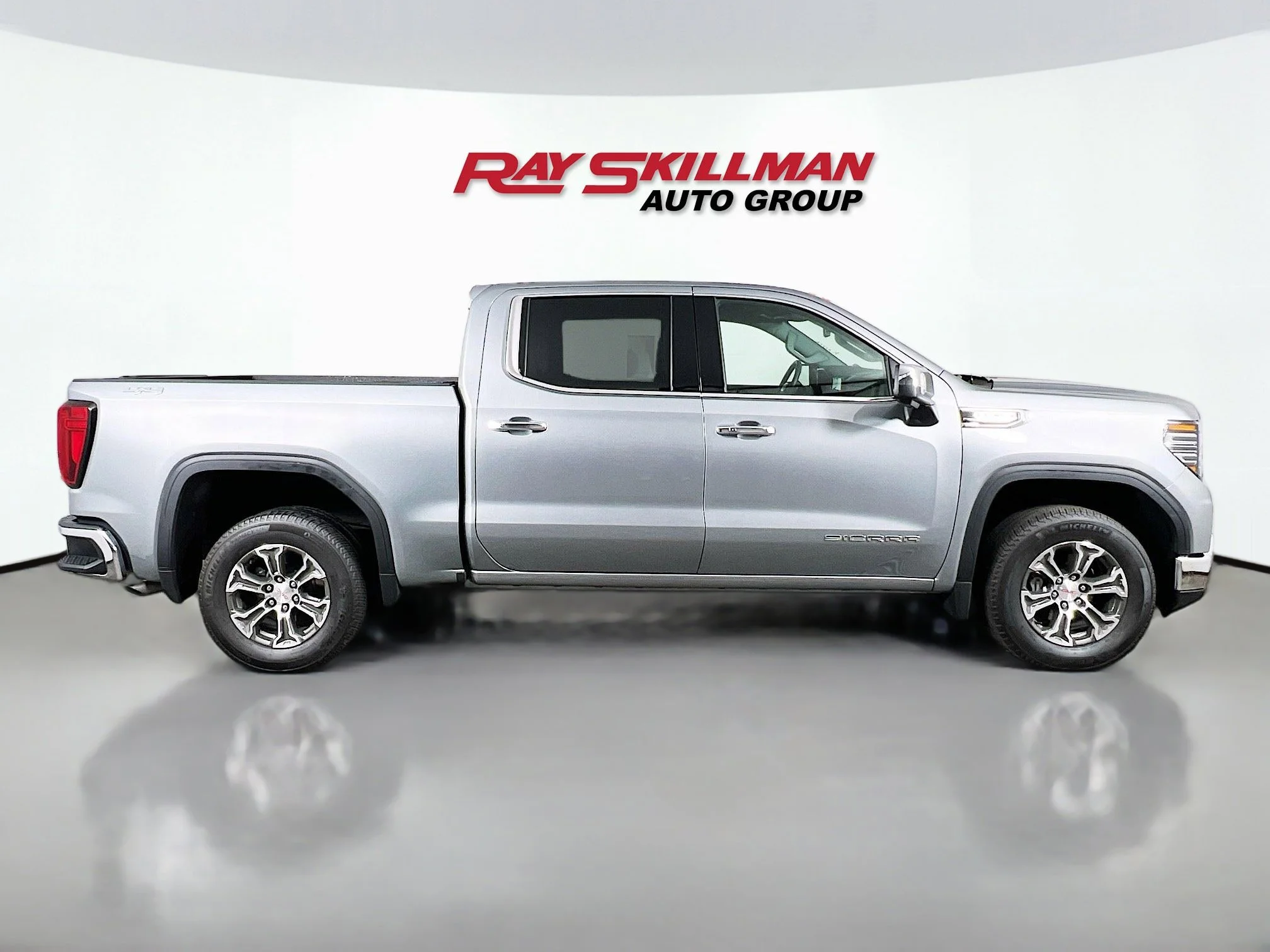 Used 2026 Sterling Metallic GMC SLT image 8