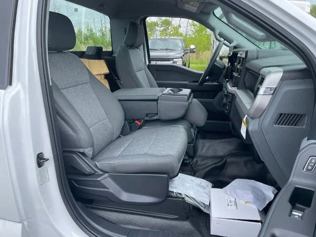 New 2026 Oxford White Ford F-600® XL image 39