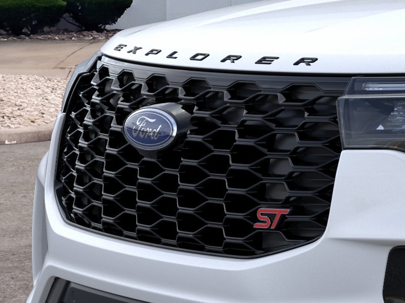 New 2026 Star White Metallic Tri-Coat Ford ST image 45