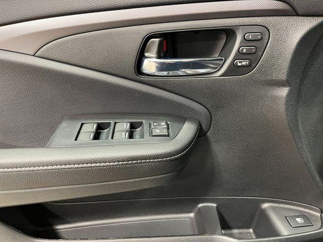New 2026 Sonic Gray Pearl Honda RTL image 14