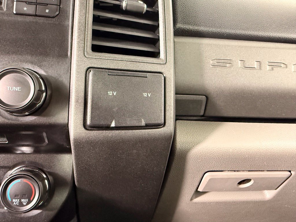 Used 2018 Ingot Silver Ford XL image 25
