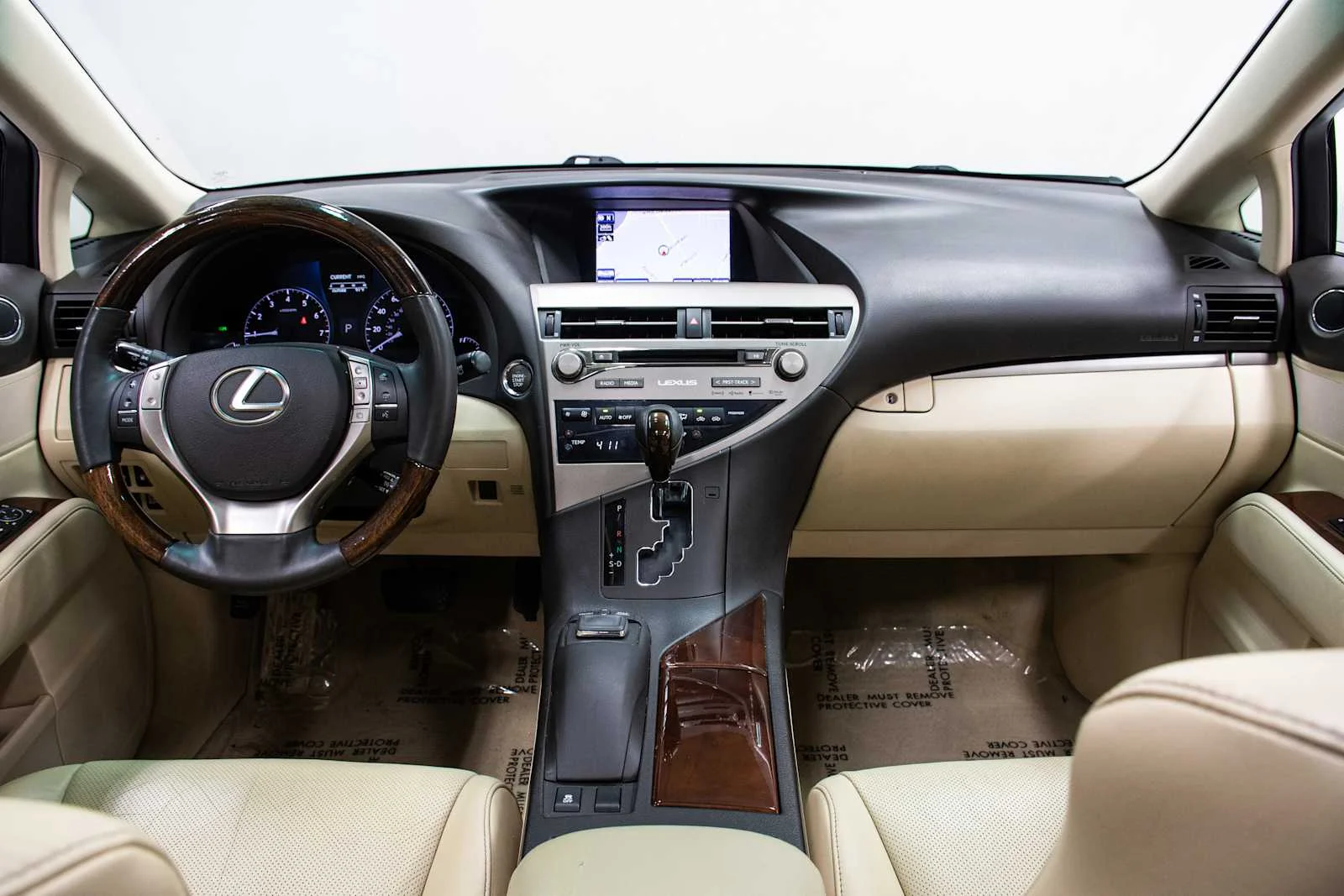 Used 2015 Starfire Pearl Lexus  image 17