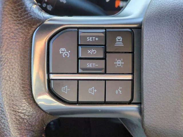 Used 2023  Ford King Ranch image 17