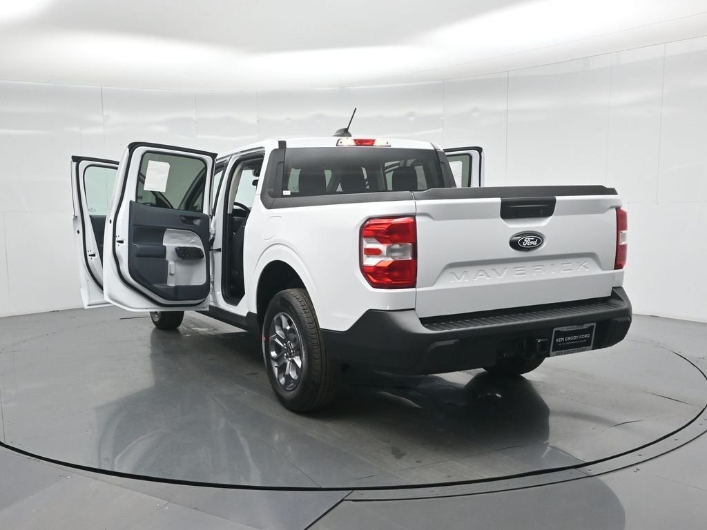 New 2026 Oxford White Ford XLT image 32