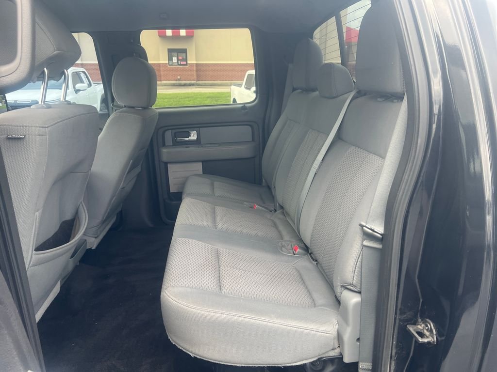 Used 2013 Black Ford XLT image 23