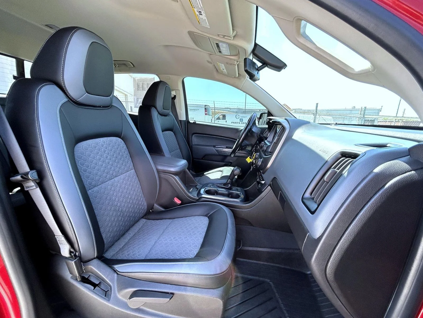 2021 Chevrolet Colorado Z71 - Photo 16