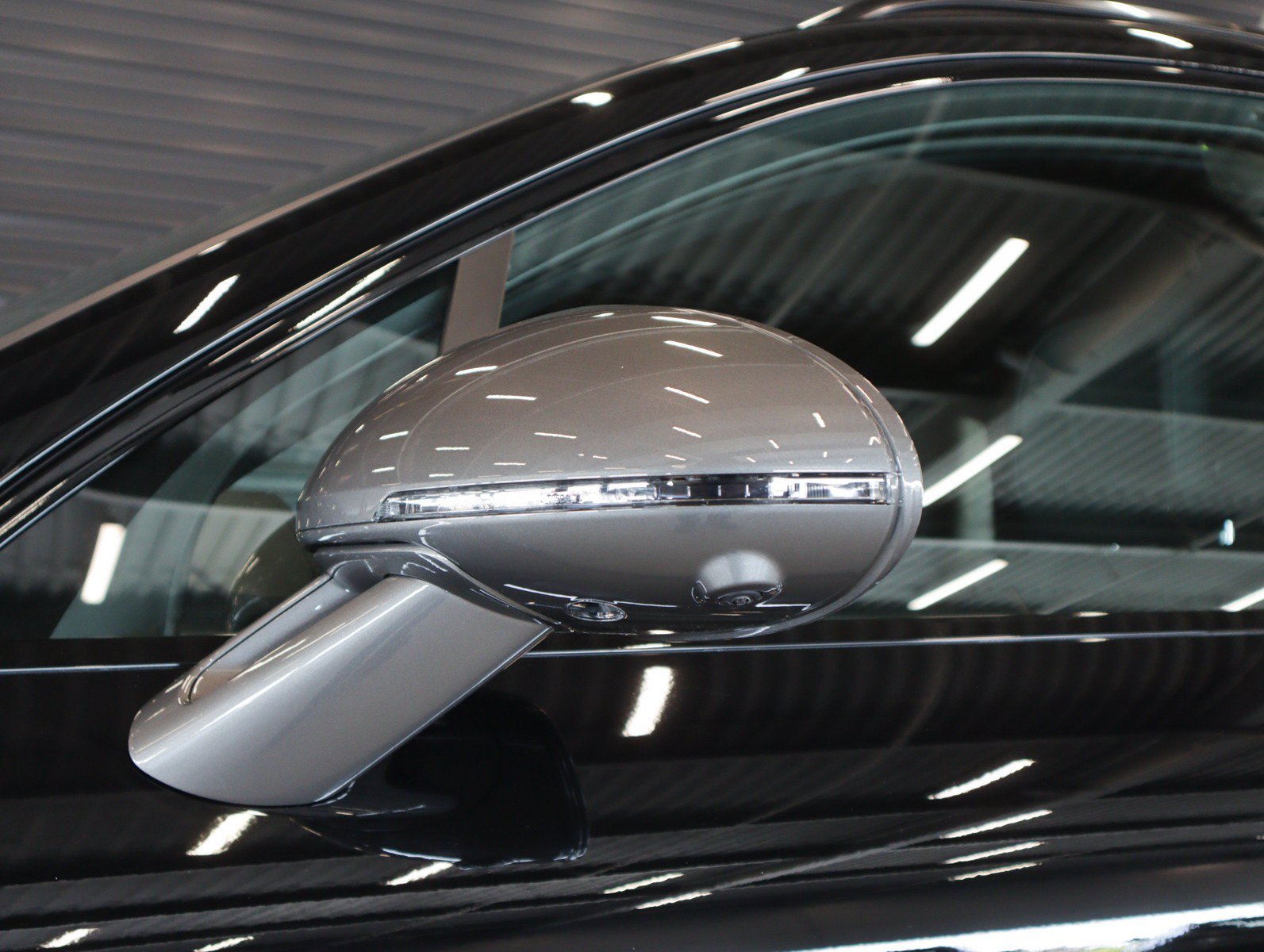 New 2026 Black Porsche T image 28