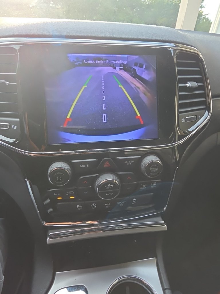 Used 2020 White Jeep Altitude image 15