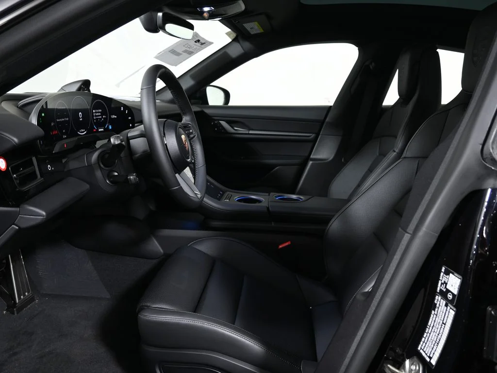 New 2026 Black Porsche 4S image 5