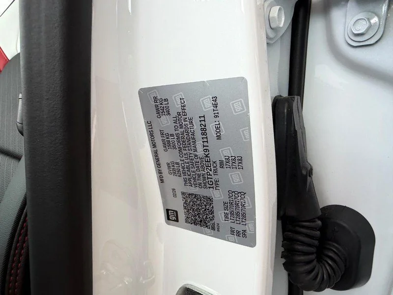 2026 GMC Canyon AT4X - Photo 21