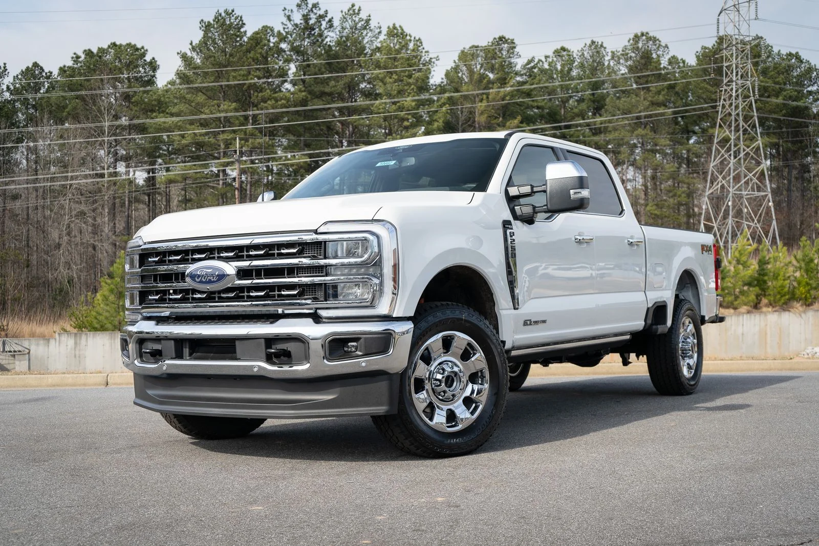 New 2026 Star White Metallic Tri-Coat Ford F-250® Lariat® image 2