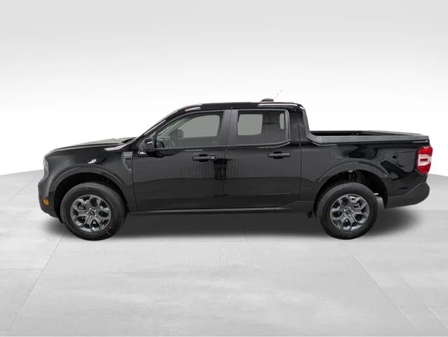 New 2026 Shadow Black Ford XLT image 14