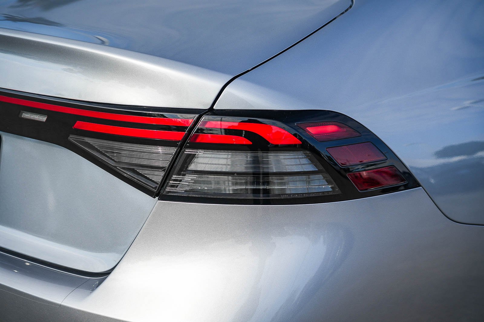 New 2026 Solar Silver Metallic Honda LX image 9