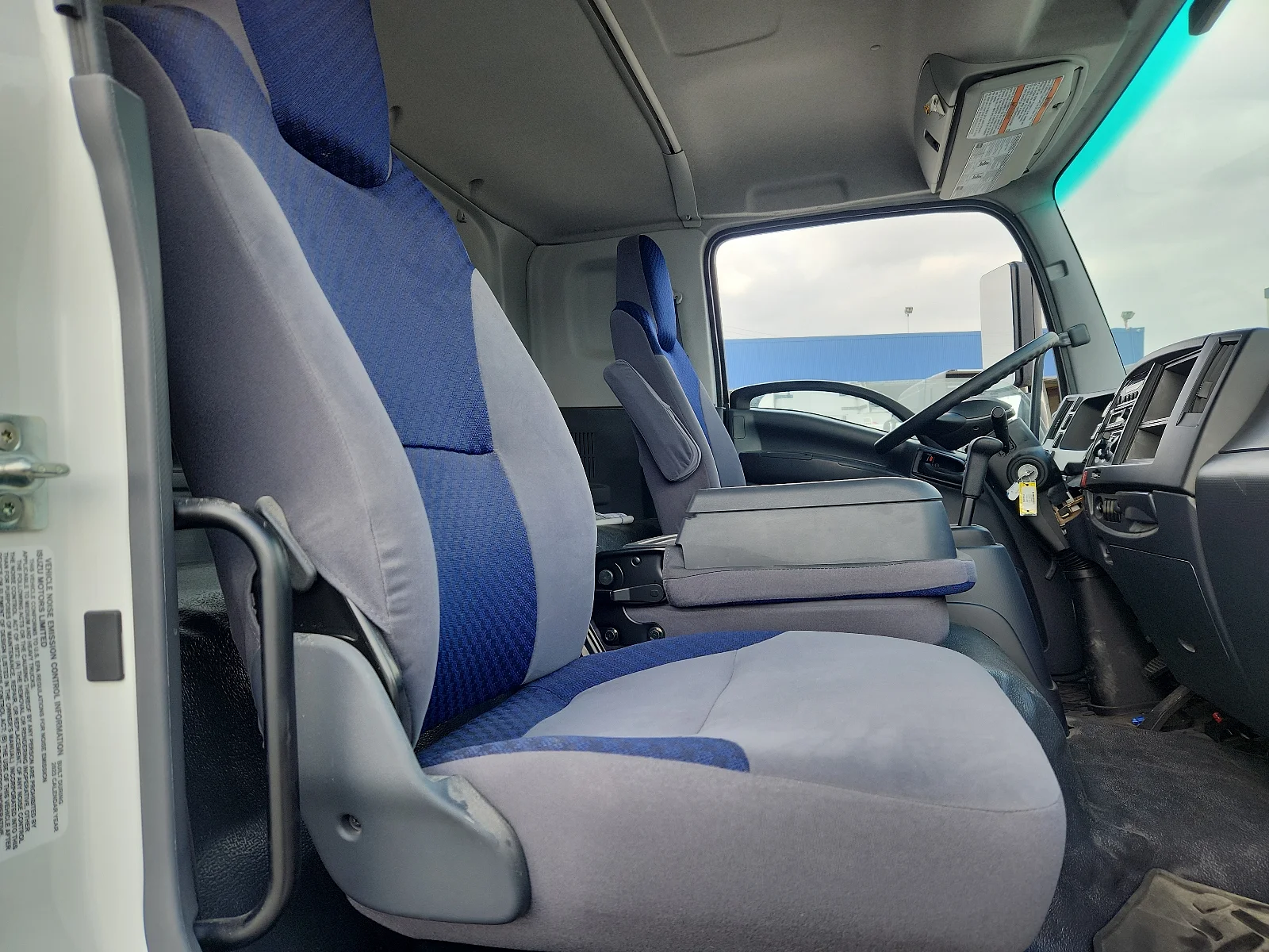 Used 2024 White Isuzu  image 24