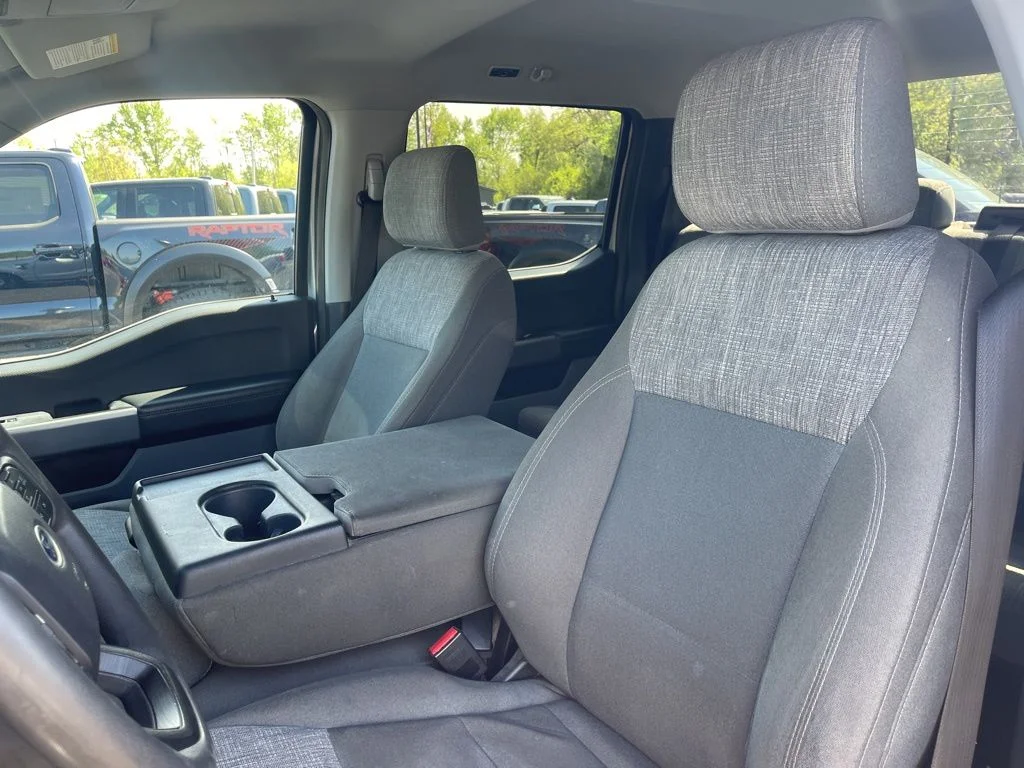 Used 2022 Silver Ford XLT image 18