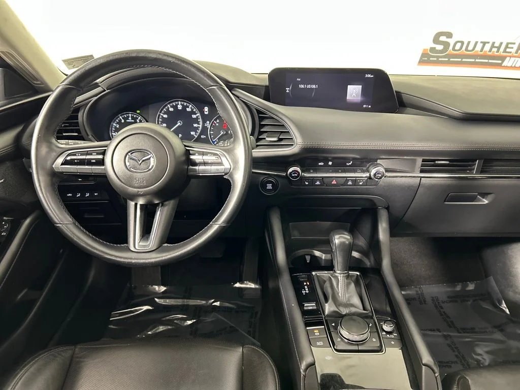 Used 2022 White Mazda Premium image 18