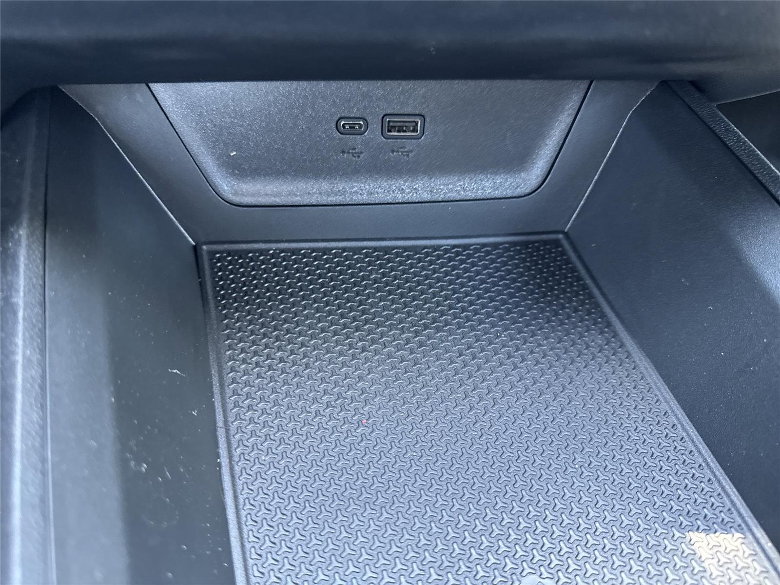 2026 Chevrolet Equinox LT - Photo 22