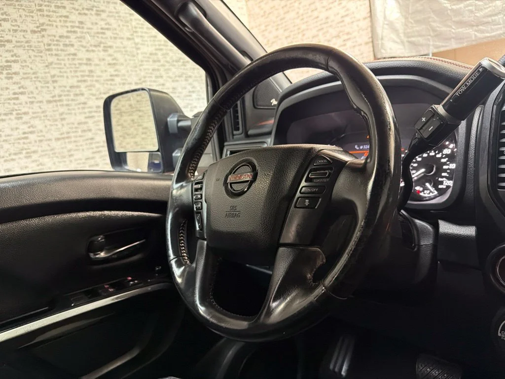 Used 2021 Deep Blue Pearl Metallic Nissan PRO-4X image 17