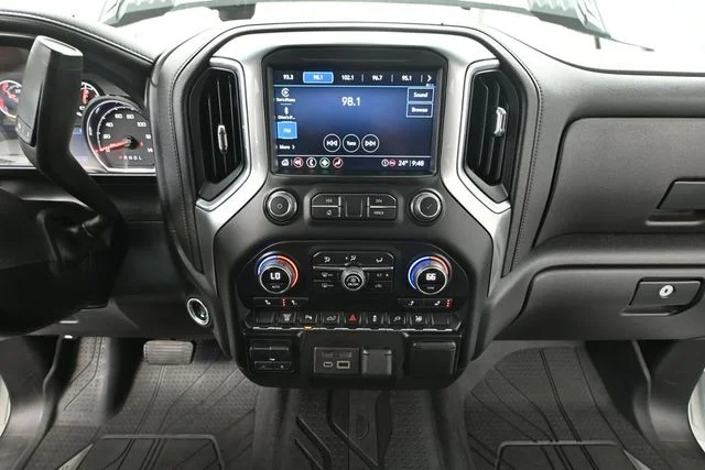 2022 Chevrolet Silverado 2500HD LTZ - Photo 26