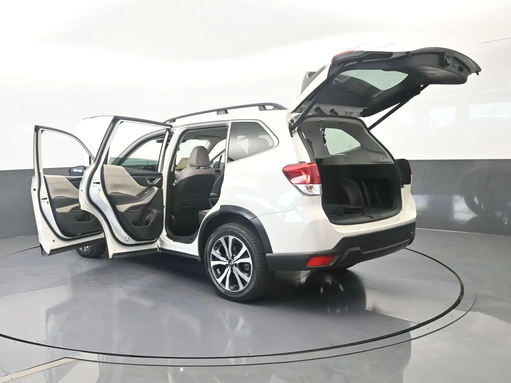 Used 2022 Crystal White Pearl Subaru Limited image 74
