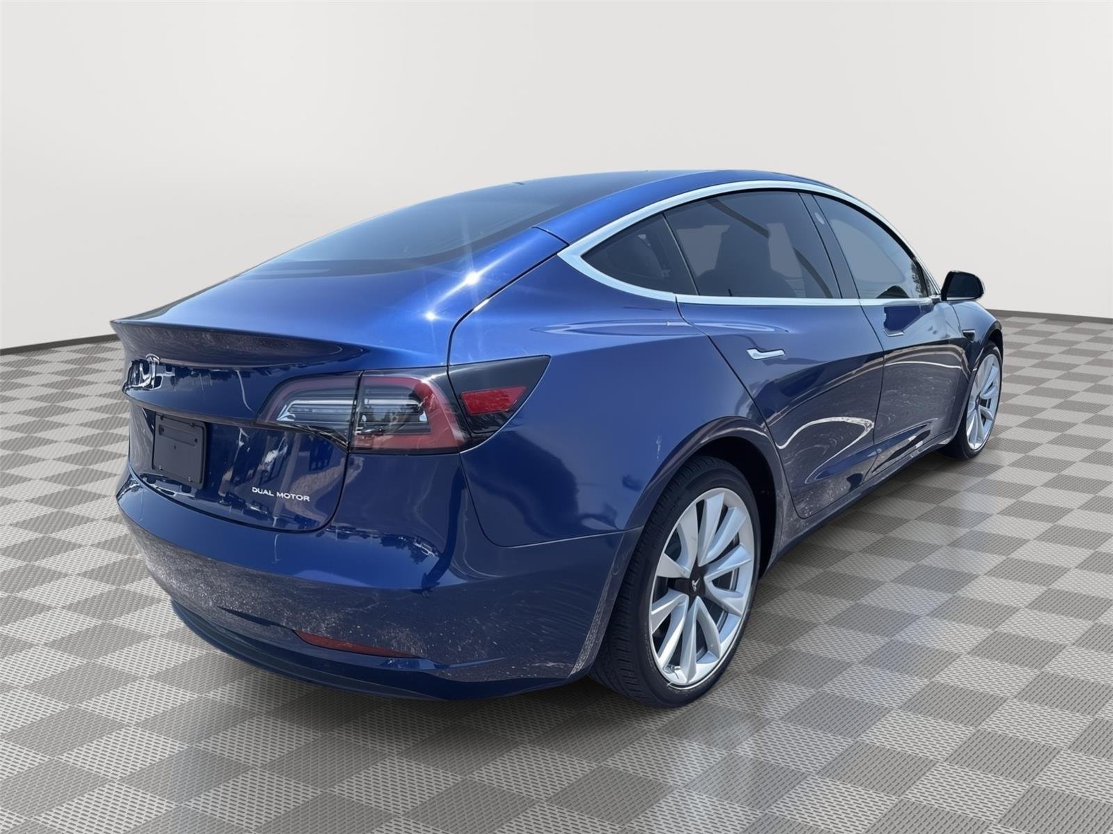 Used 2020 Deep Blue Metallic Tesla Long Range image 13
