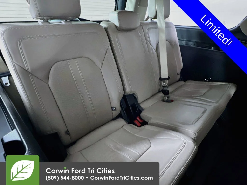 Used 2022 Blue Ford Limited image 16