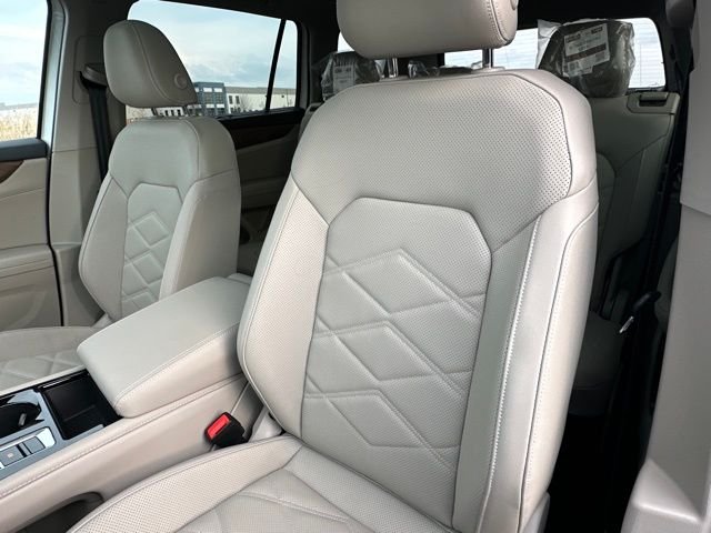 2026 Volkswagen Atlas SE w/Tech - Photo 26