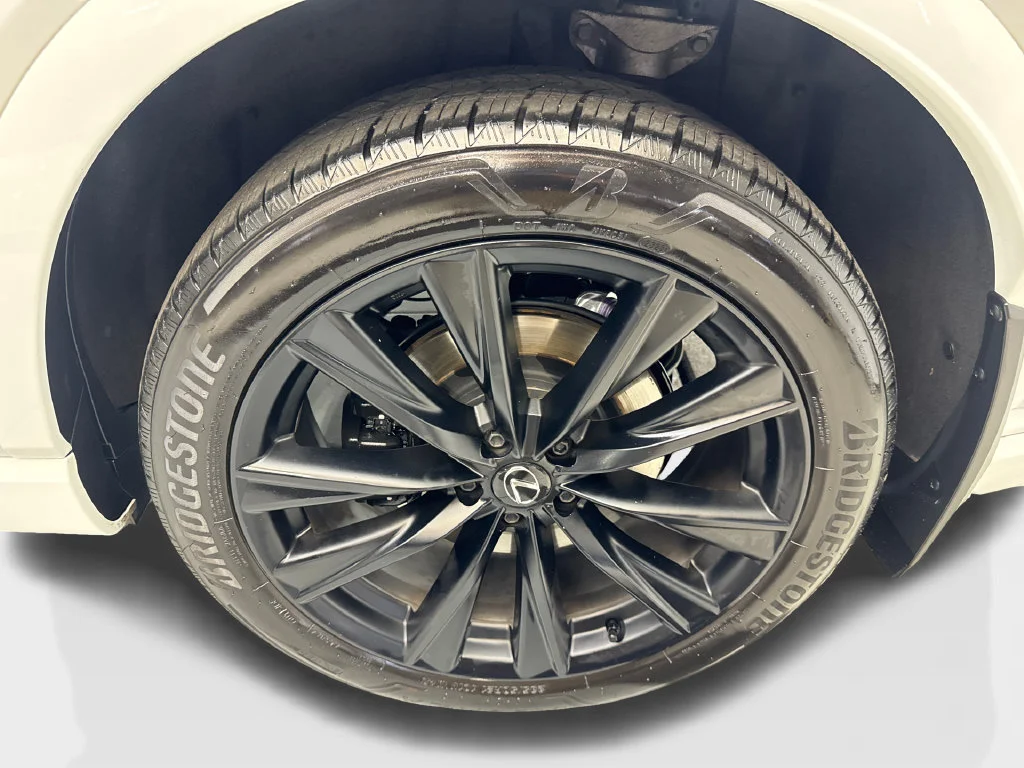 Used 2023 White Lexus 500h F SPORT Performance image 88