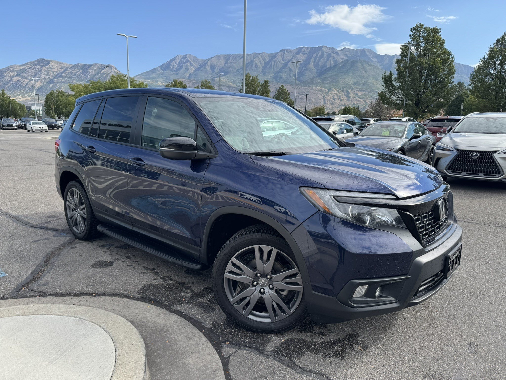Used 2021 Obsidian Blue Pearl Honda EX-L image 2