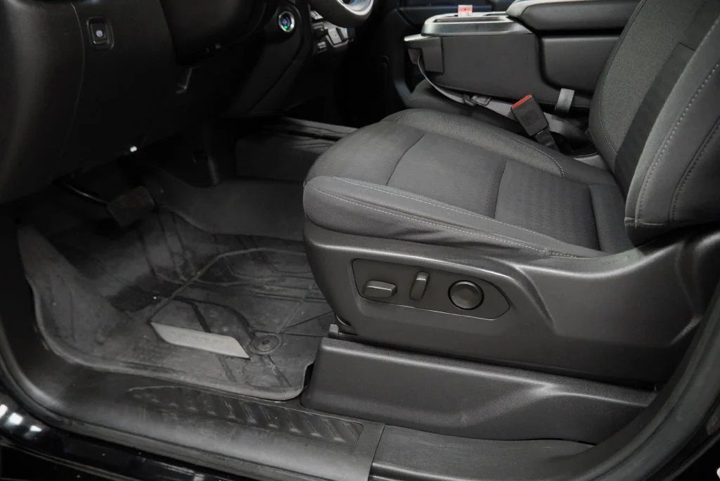 Certified Used 2023 BLACK Chevrolet Custom image 32