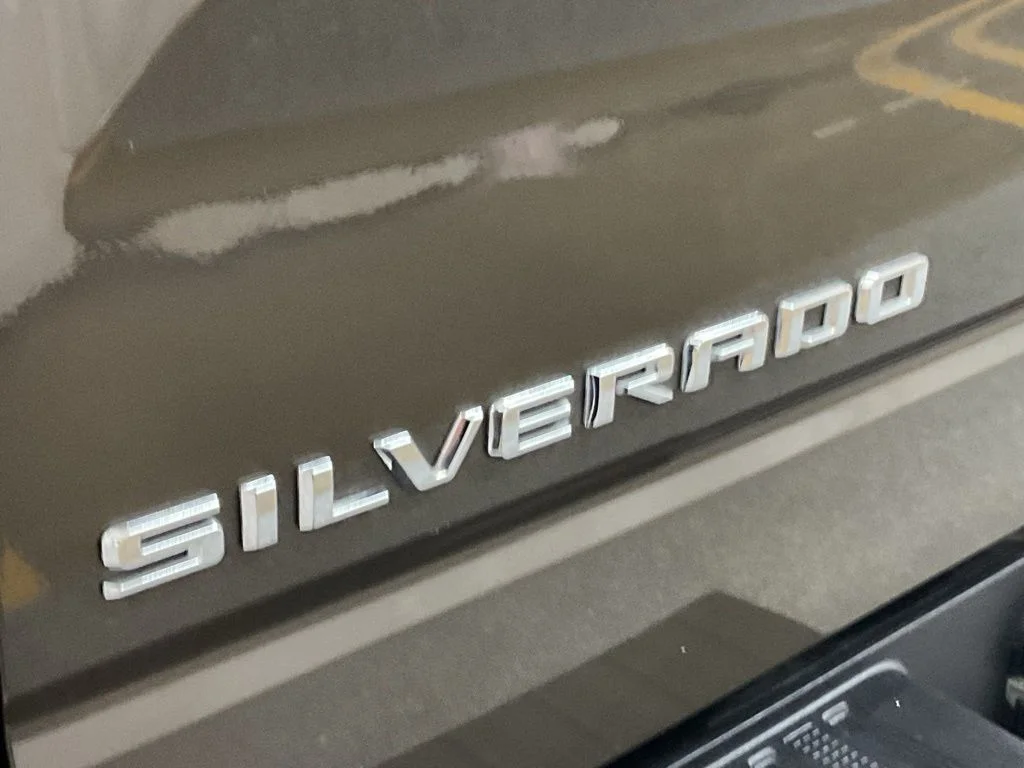 Used 2023 Bronze Metallic Chevrolet LT image 23