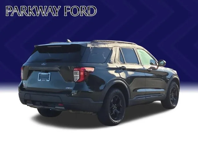 Used 2022 Green Ford Timberline image 5