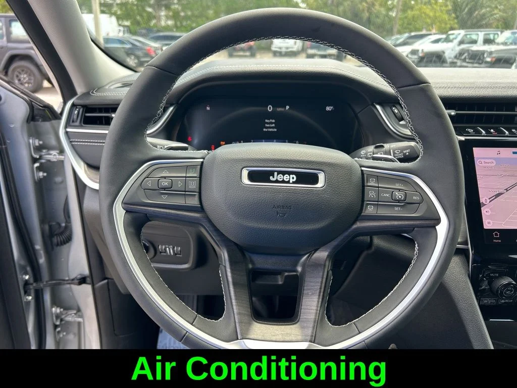 Used 2024 Silver Jeep Limited image 17