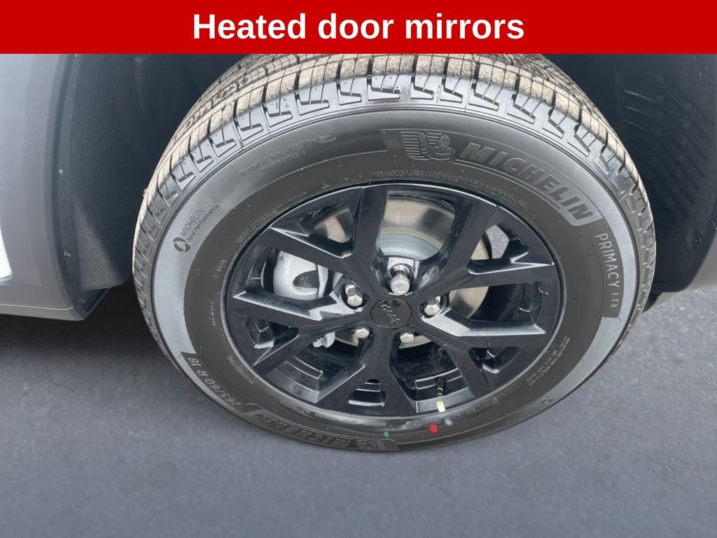 New 2026 Bright White Clear-Coat Exterior Paint Jeep Latitude Altitude image 14