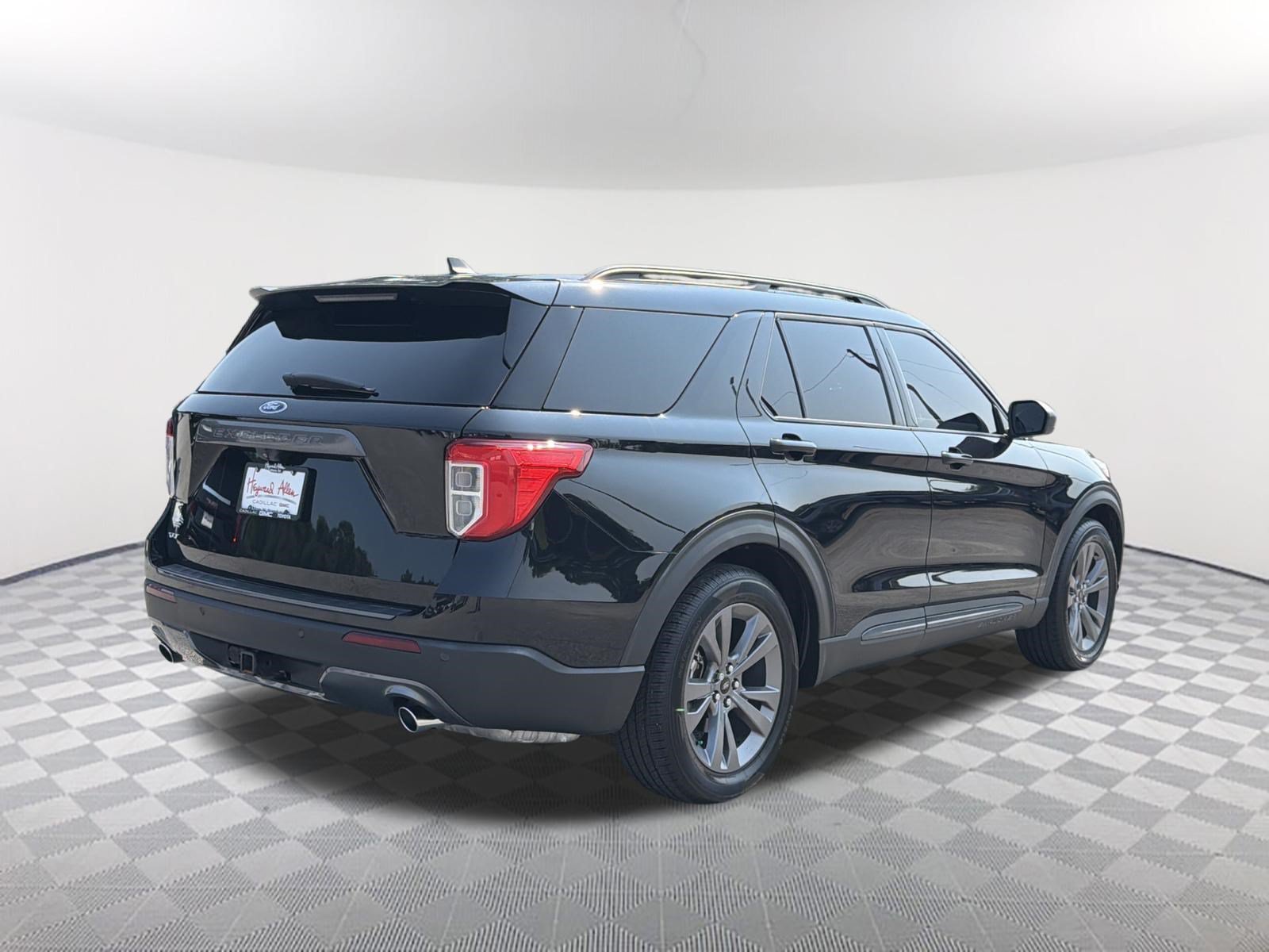 Used 2021 Black Ford XLT image 5