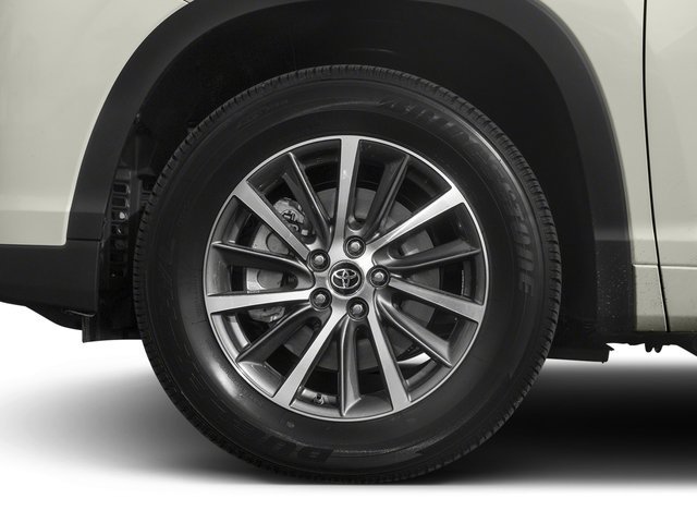 Used 2017 Predawn Gray Mica Toyota XLE image 11