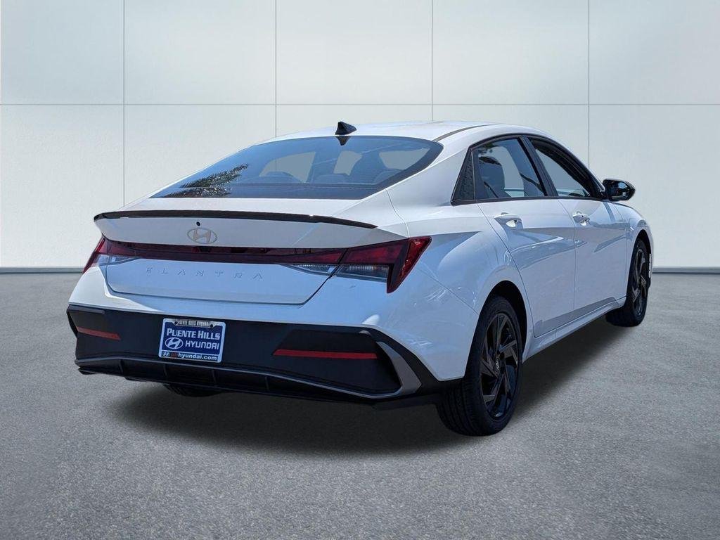 New 2026 White Hyundai SEL Sport image 6